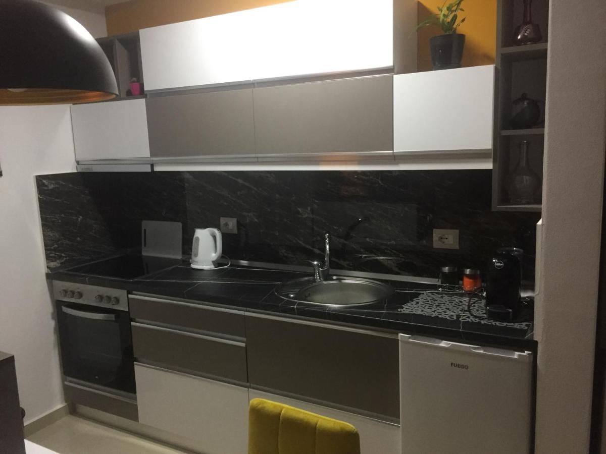 Best Apartment Pogradec Bagian luar foto